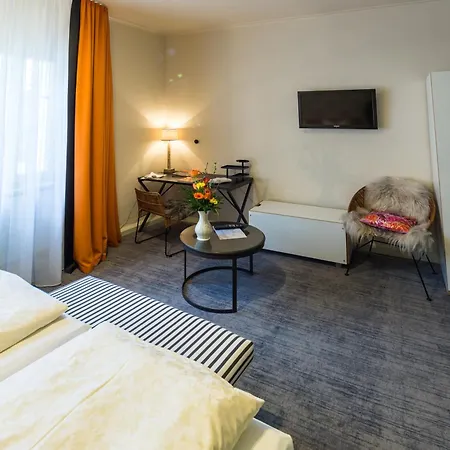 Historik Goldener Hirsch Rothenburg Szálloda 3*