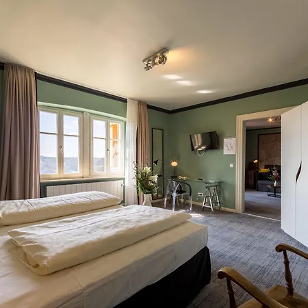 فندق Historik Goldener Hirsch Rothenburg 3*