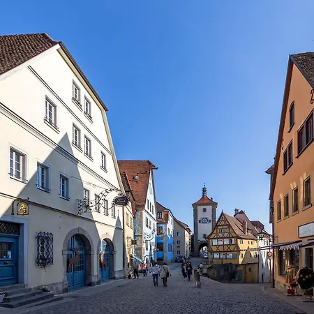 Historik Goldener Hirsch Rothenburg Szálloda 3*
