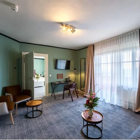Historik Goldener Hirsch Rothenburg 3*