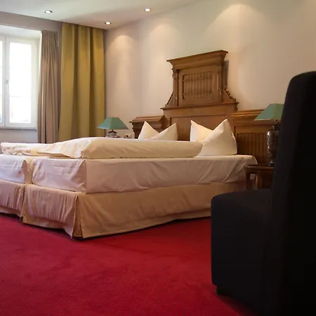 Historik Goldener Hirsch Rothenburg 3* روتنبورغ أوب در تاوبر