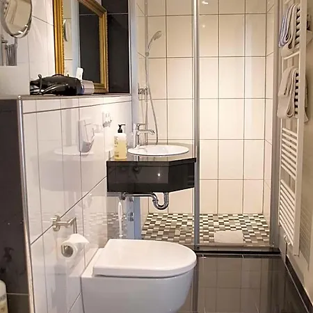 Historik Goldener Hirsch Rothenburg 3*
